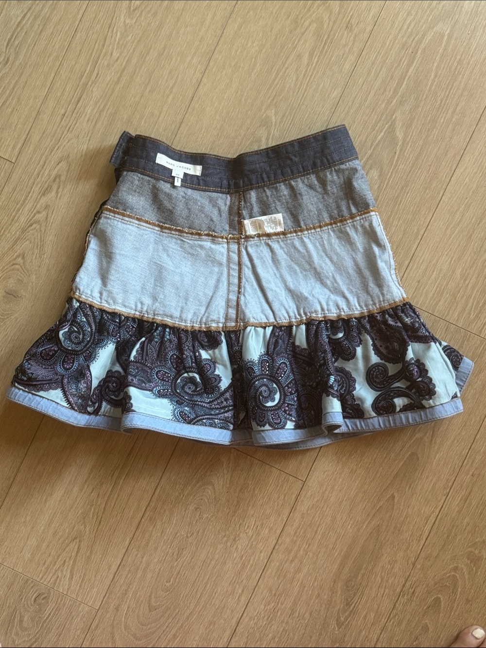 Marc Jacobs Color Warp Two Tone Denim Mini Skirt Blue Size 25 (US 2) - Picture 11 of 16